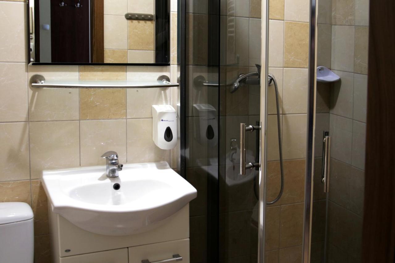 Hostel Rest Krakow Luaran gambar