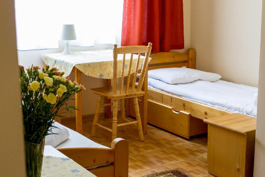 Hostel Rest Krakow Luaran gambar